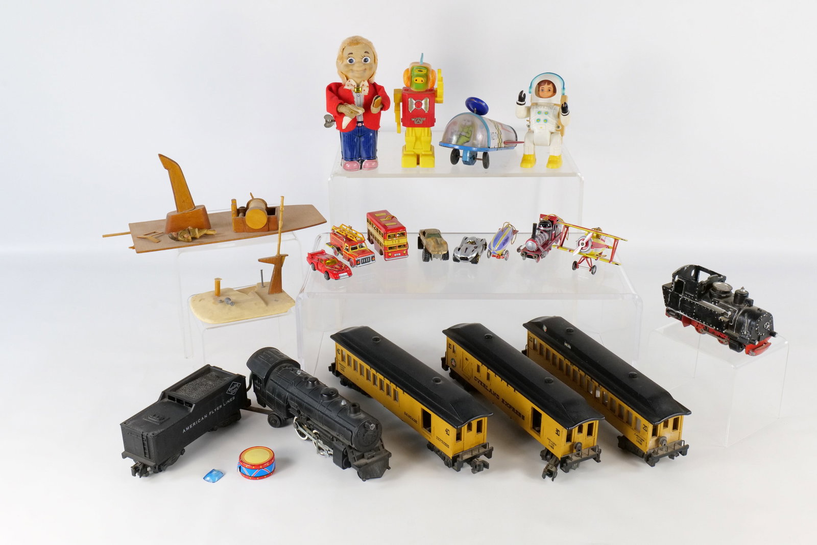 Group Lot of Toys (1 of 19)