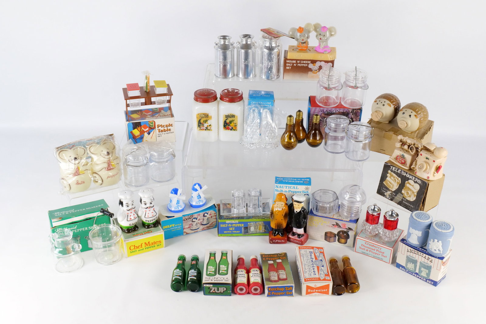 Lot of Salt and Pepper Shakers (1 of 17)
