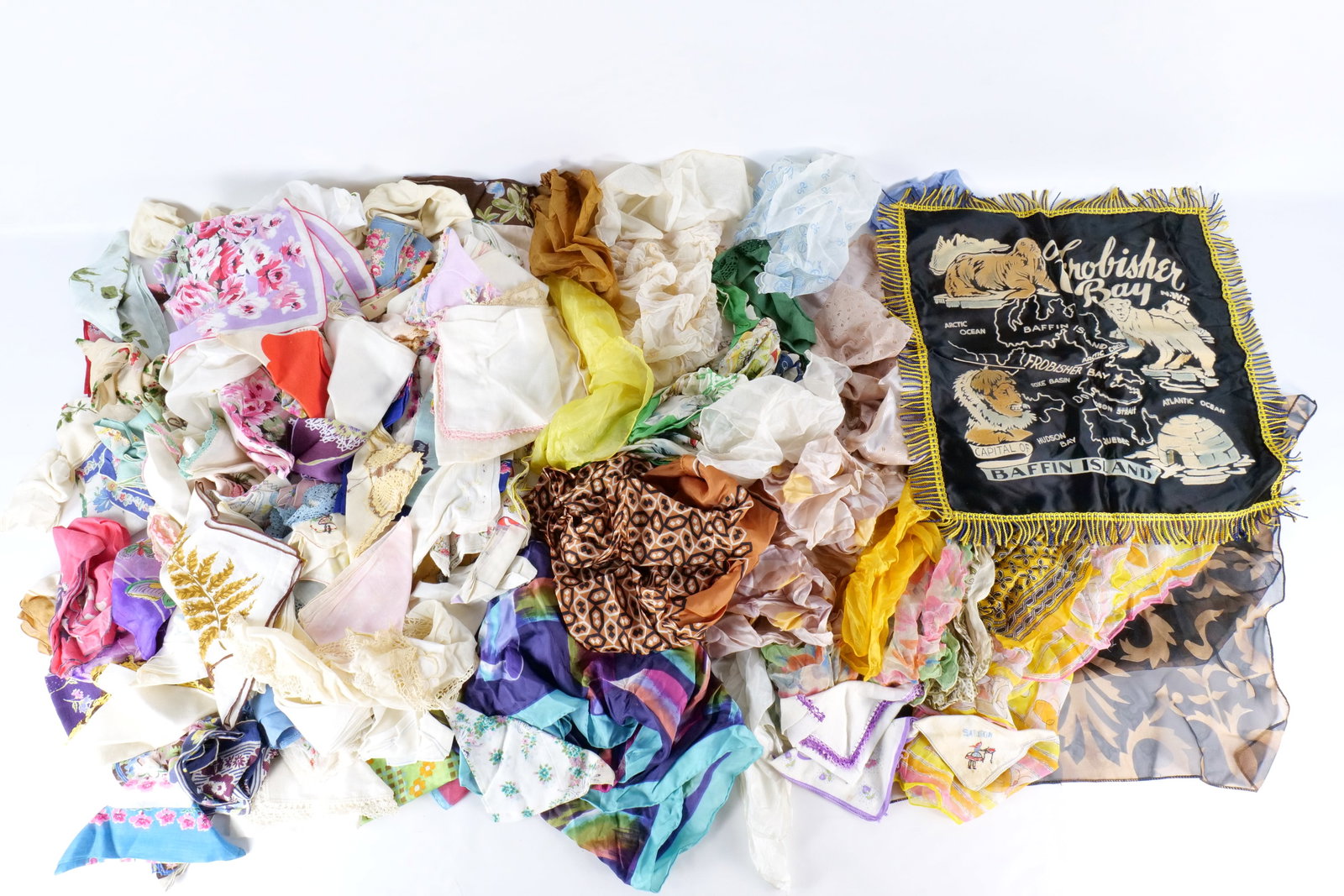Lot of Vintage Scarves and Hankies (1 of 11)