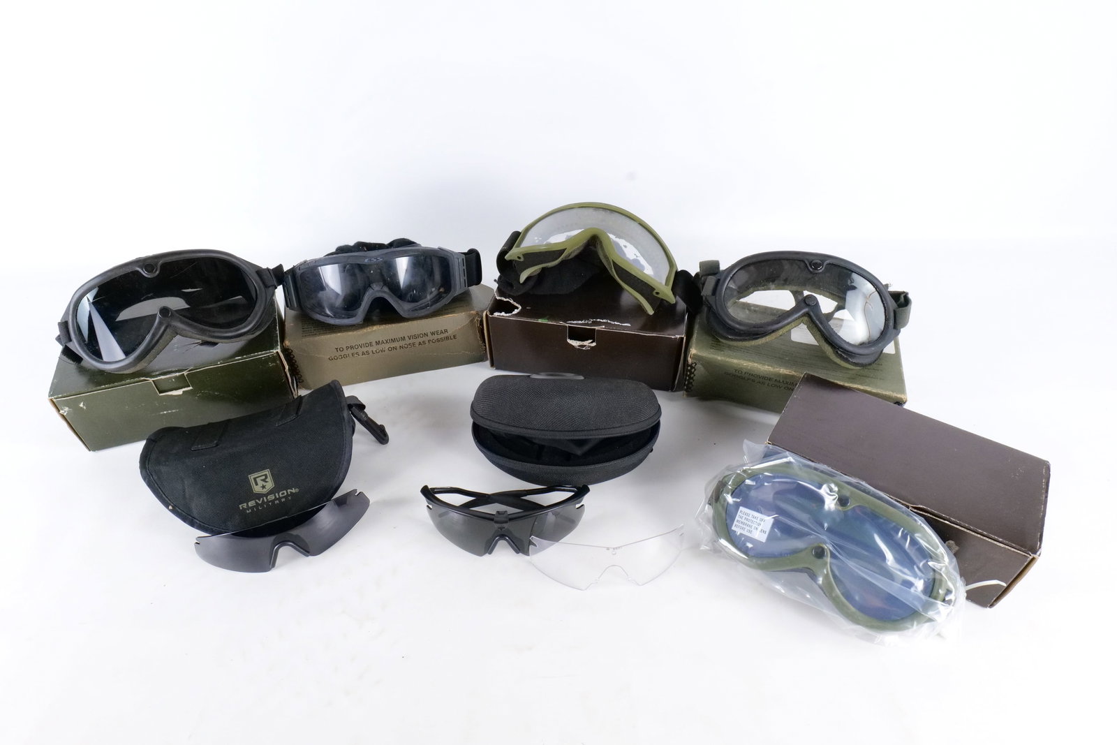 Lot of Goggles: Lot of Goggles. Most New Old Stock in Box. There is an Odor. All invoices must be paid within 24 hours of the sale. We offer multiple shipping options, please read the terms to understand your options