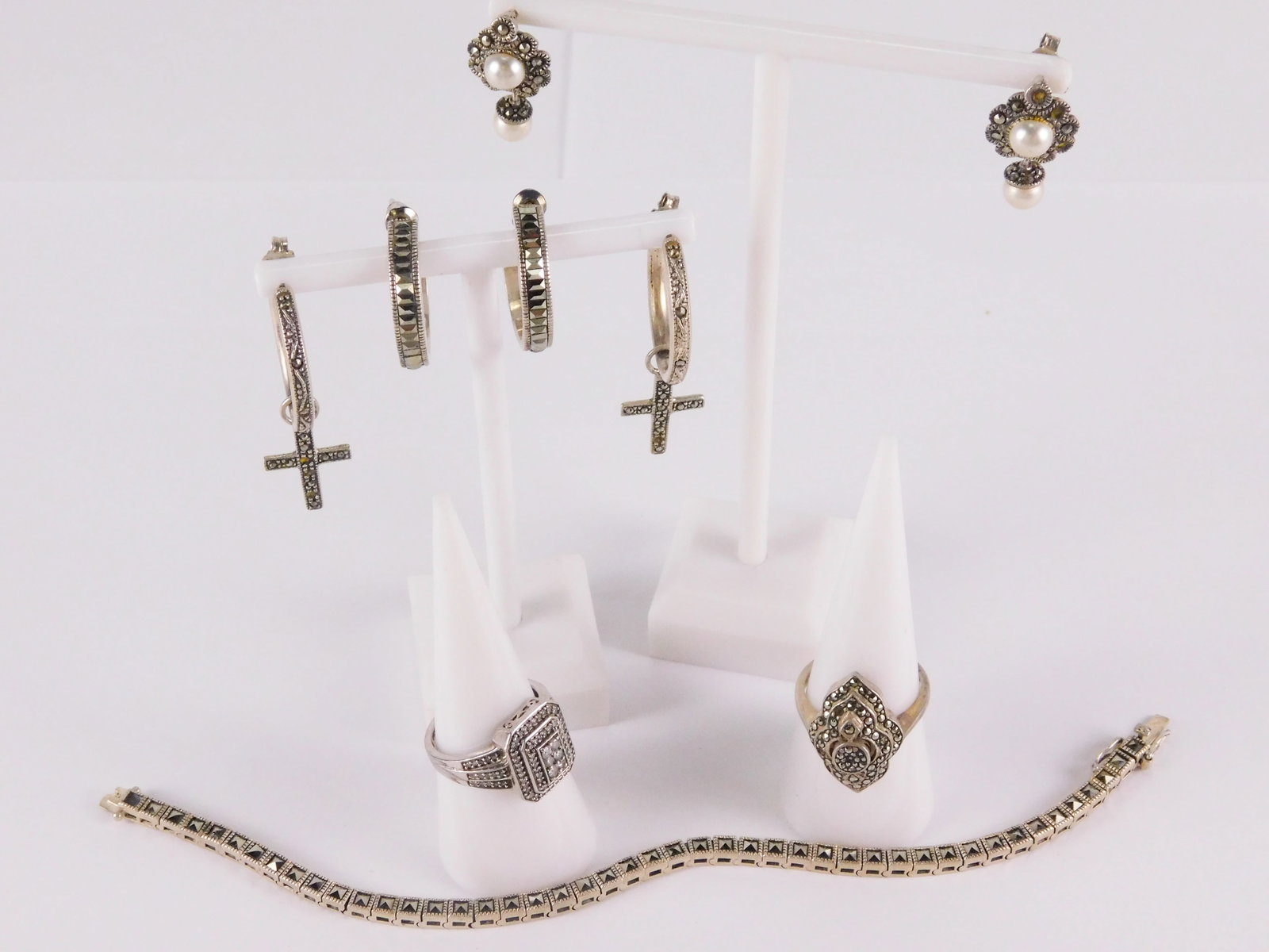 Lot of Sterling Silver Jewelry (1 of 13)