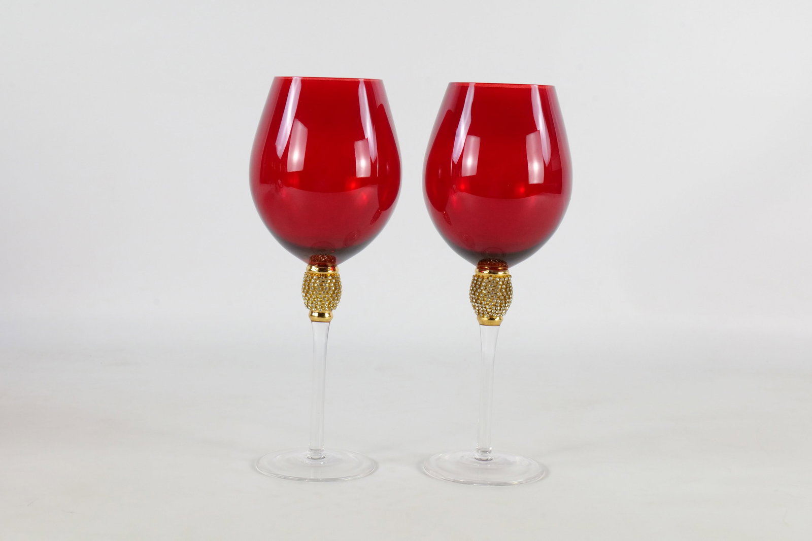 8 Elegant Ruby Wine Glasses - 4