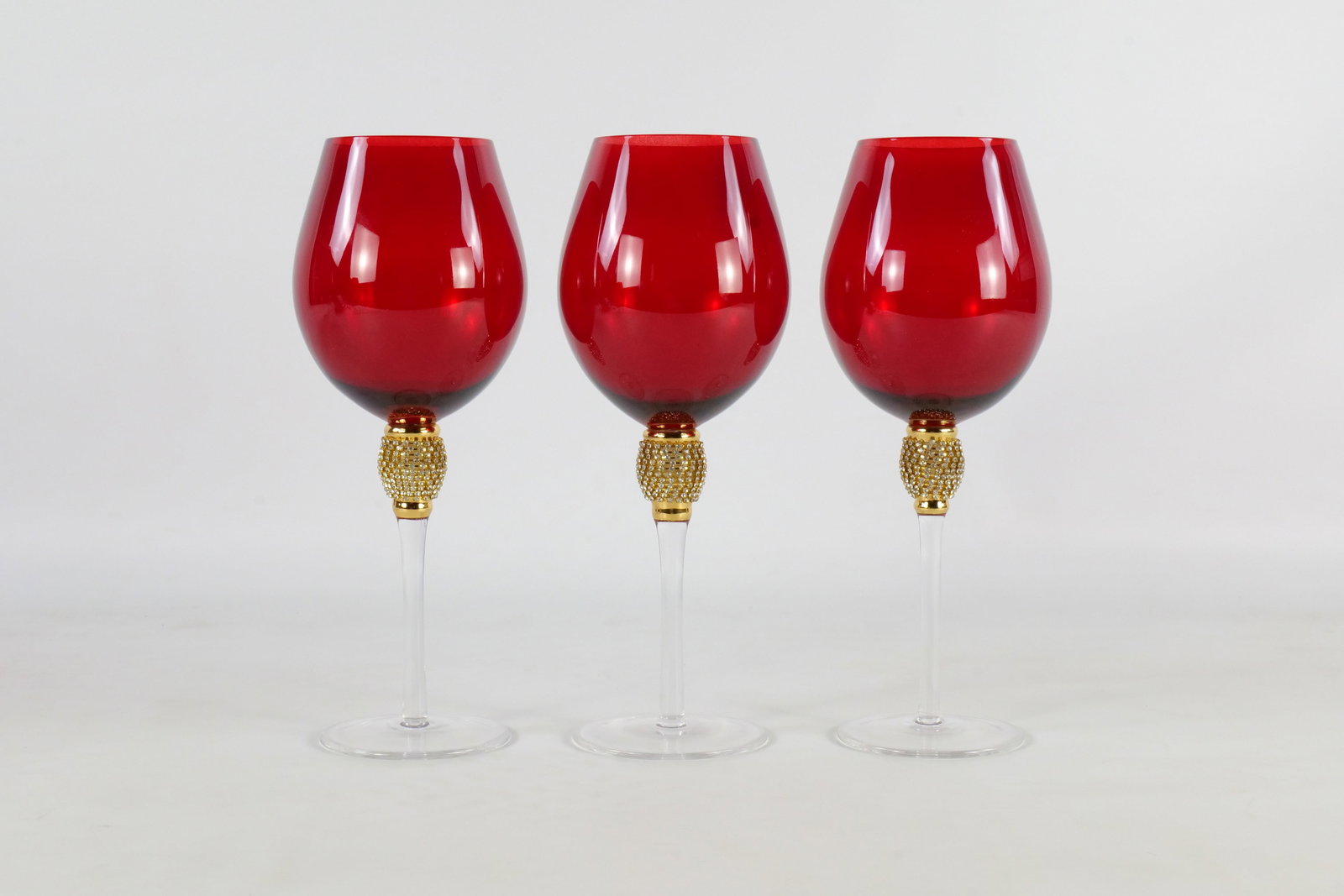 8 Elegant Ruby Wine Glasses - 8