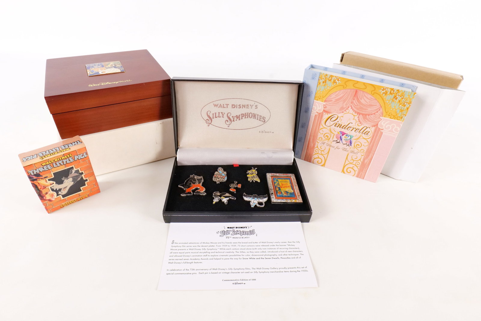 Lot of Disney Pins (1 of 18)