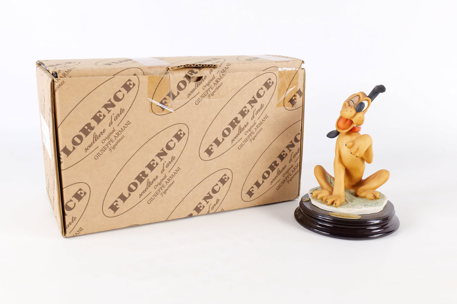 Disney Giuseppe Armani Pluto Fab 5 Figurine: Disney Giuseppe Armani Pluto Fab 5 Figurine. #1272 C. Measures 6 inches tall by 4 inches wide. Comes with box. All invoices must be paid within 24 hours of the sale. We offer multiple shipping options