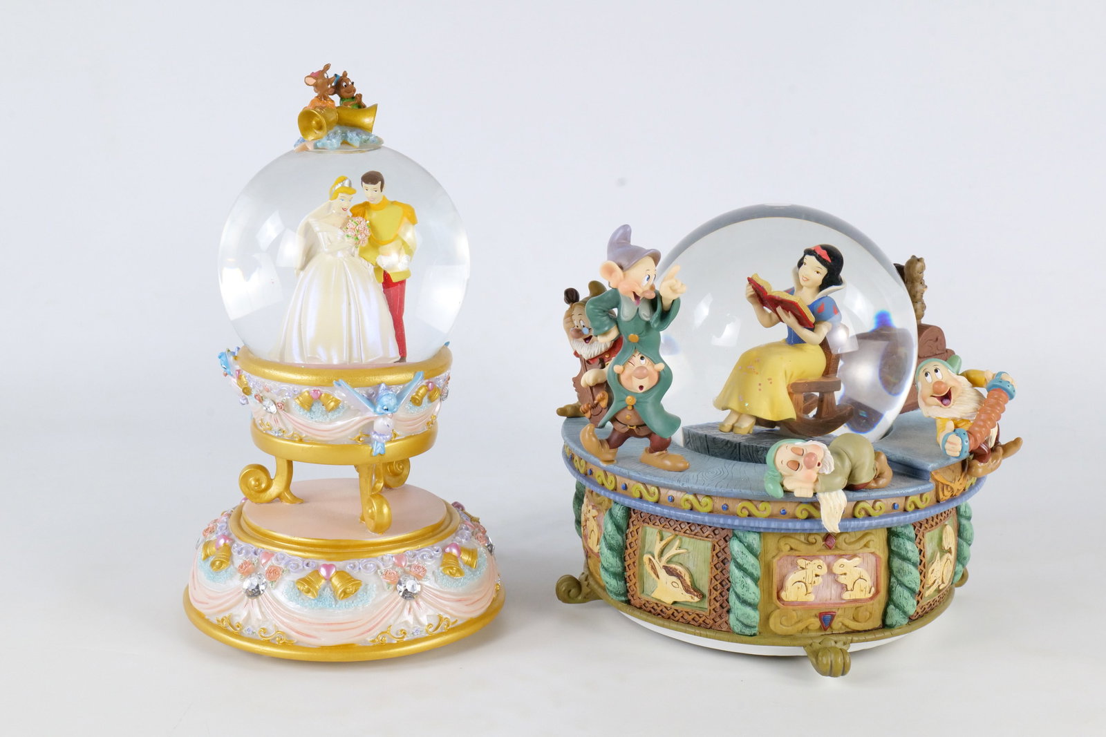 Lot of 2 Disney Musical Snow Globes (1 of 13)