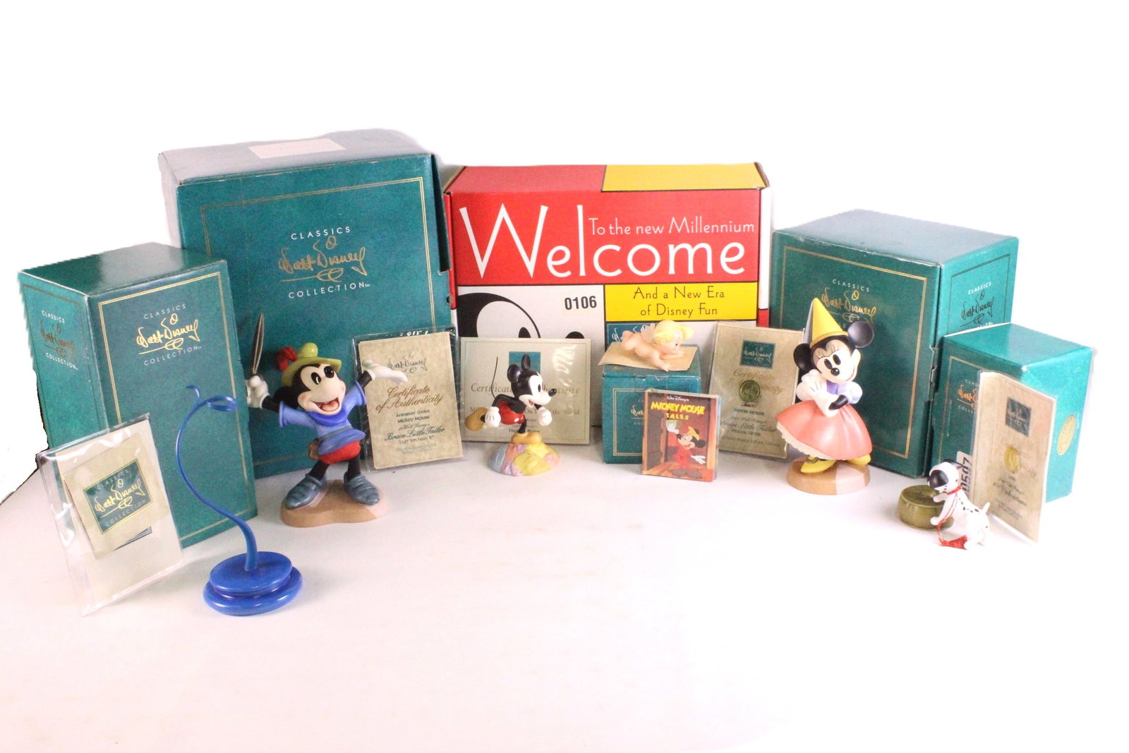 Lot of 5 WDCC Figurines and Ornaments (1 of 19)