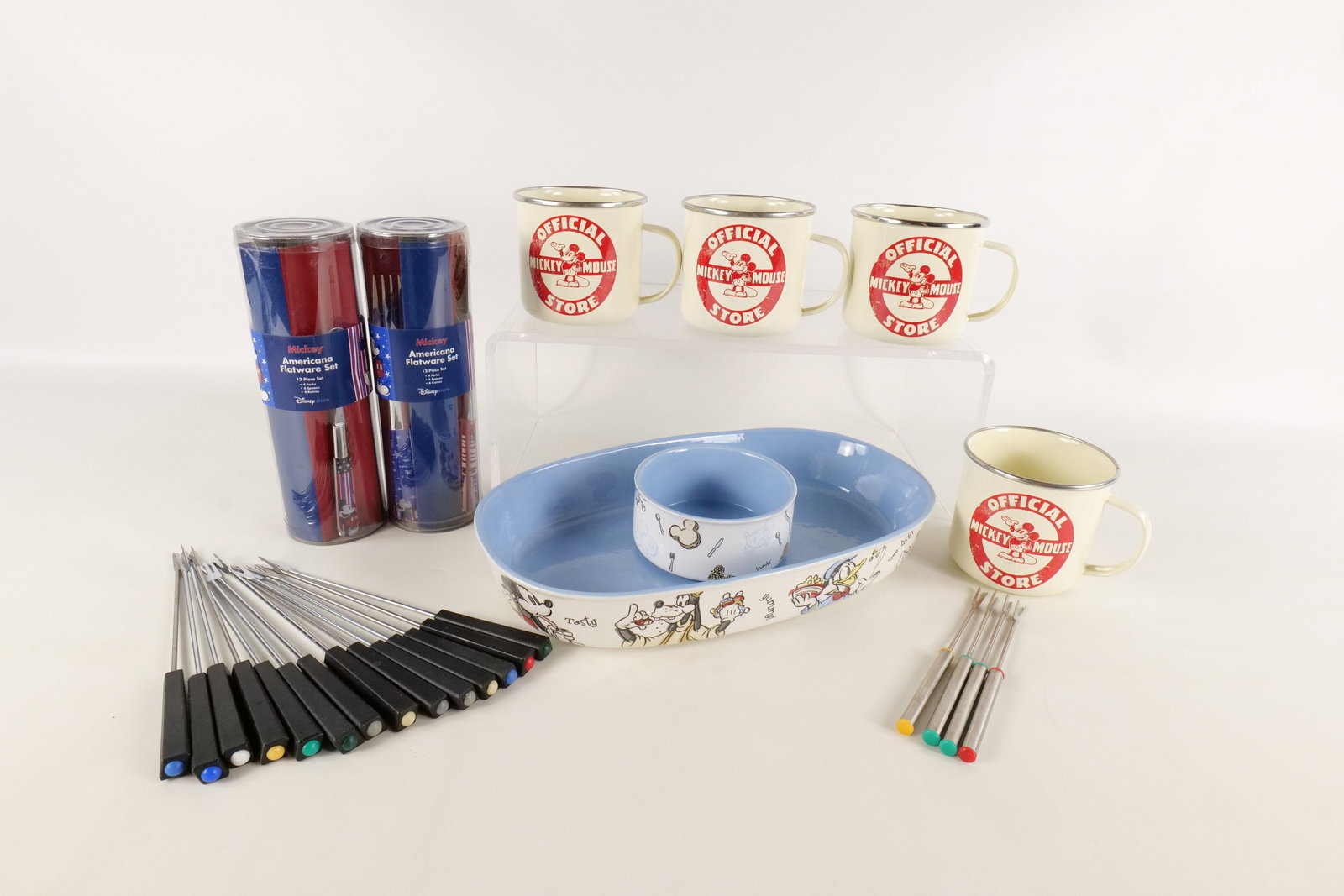 Lot of Disney Kitchenware (1 of 16)