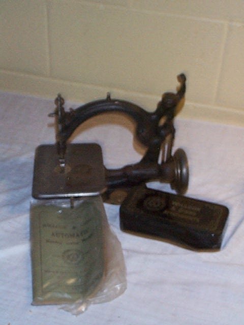 Wilcox and Gibbs Sewing Machine NY, London and Pa