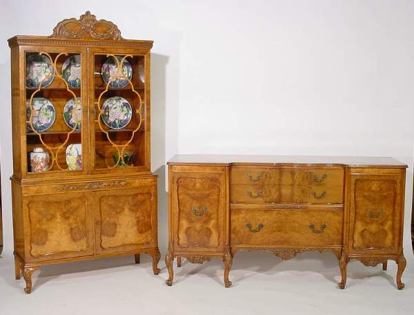 ELEVEN-PIECE QUEEN ANNE STYLE WALNUT DINING ROOM S: ELEVEN-PIECE QUEEN ANNE STYLE WALNUT DINING ROOM SUITE, includes 62 inch table with one 16-1/2 inch insertable leaf, eight chairs (6 + 2), buffet, 67 -1/2 inch length; 36 inch height; and china cabine