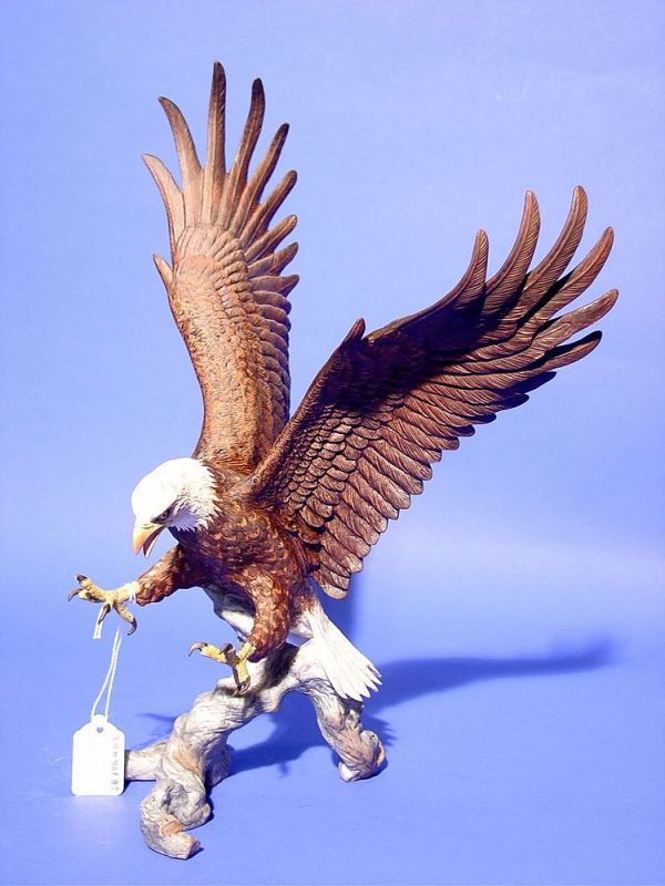 1251 FRANKLIN MINT PORCELAIN SCULPTURE OF A BALD EAGLE May 07, 2006
