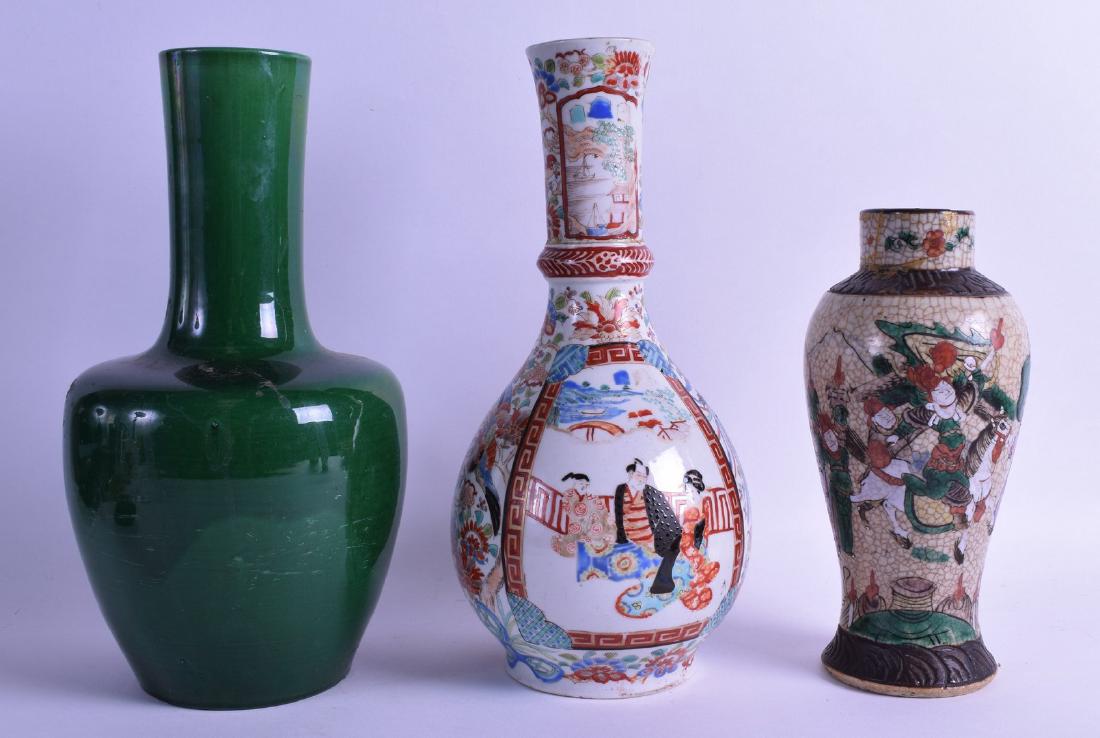 A LATE 19TH CENTURY CHINESE CRACKLE GLAZED VASE (1 of 3)