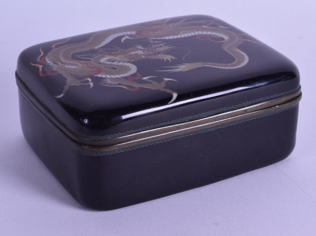 A LATE 19TH CETURY JAPANESE MEIJI PERIOD CLOISONNE (1 of 2)