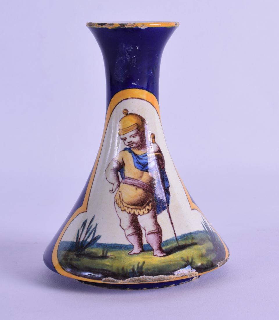 A SMALL 19TH CENTURY CONTINENTAL FAIENCE MAJOLICA VASE (1 of 2)