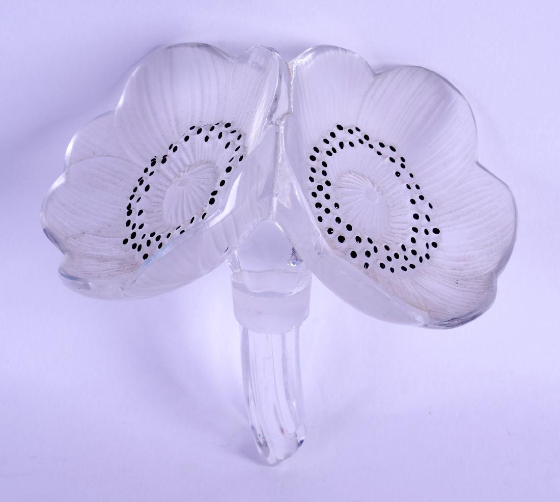 AN UNUSUAL FRENCH LALIQUE FROSTED GLASS DOUBLE FLOWER (1 of 1)