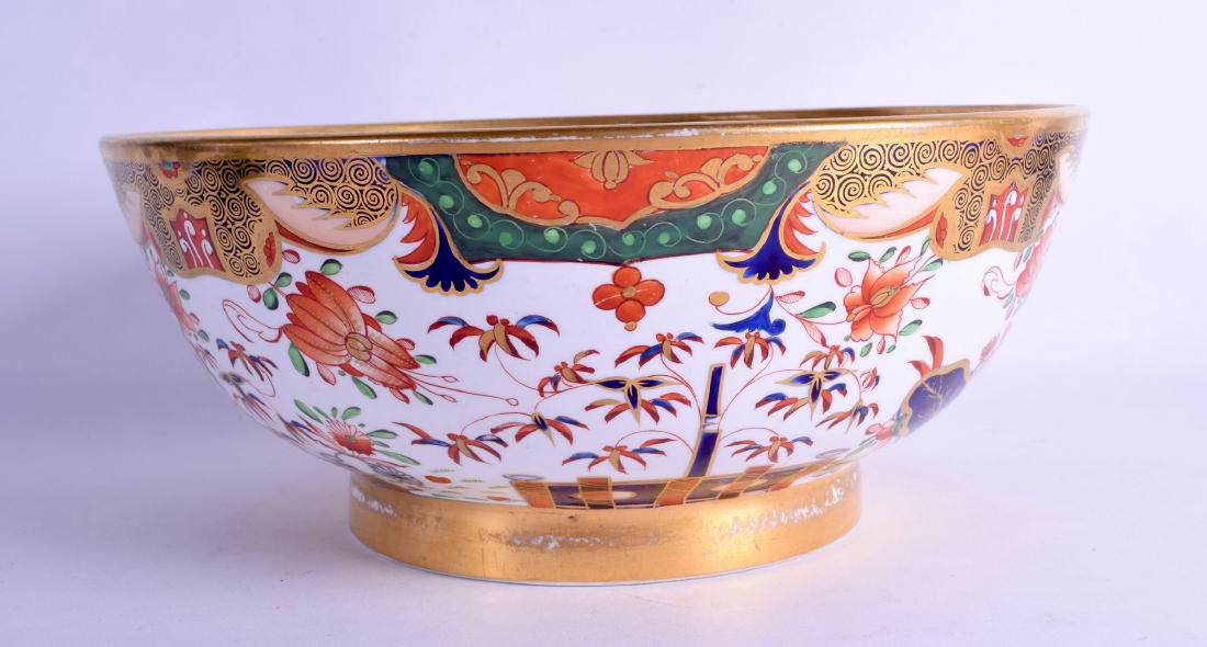 19th c. Spode punch bowl painted in imari style. 30 cm (1 of 2)