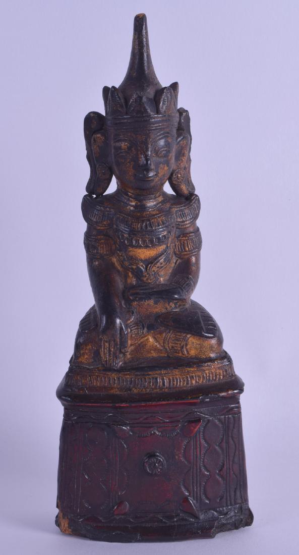 AN 18TH CENTURY SOUTH EAST ASIAN LACQUERED WOOD FIGURE (1 of 3)