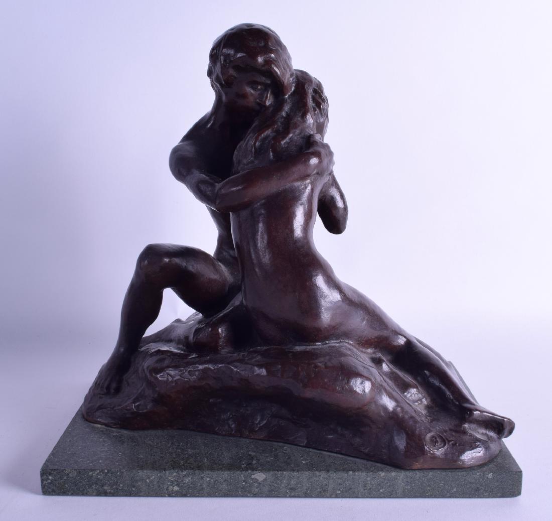 A LOVELY ENGLISH BRONZE FIGURE OF A MALE AND FEMALE: A LOVELY ENGLISH BRONZE FIGURE OF A MALE AND FEMALE modelled embracing upon a marble base. Seal mark to base. 28 cm x 28 cm.