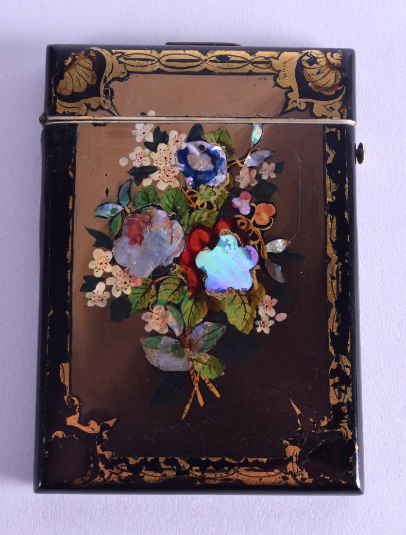 A VICTORIAN BLACK LACQUER PAPIER MACHE CARD CASE (1 of 3)
