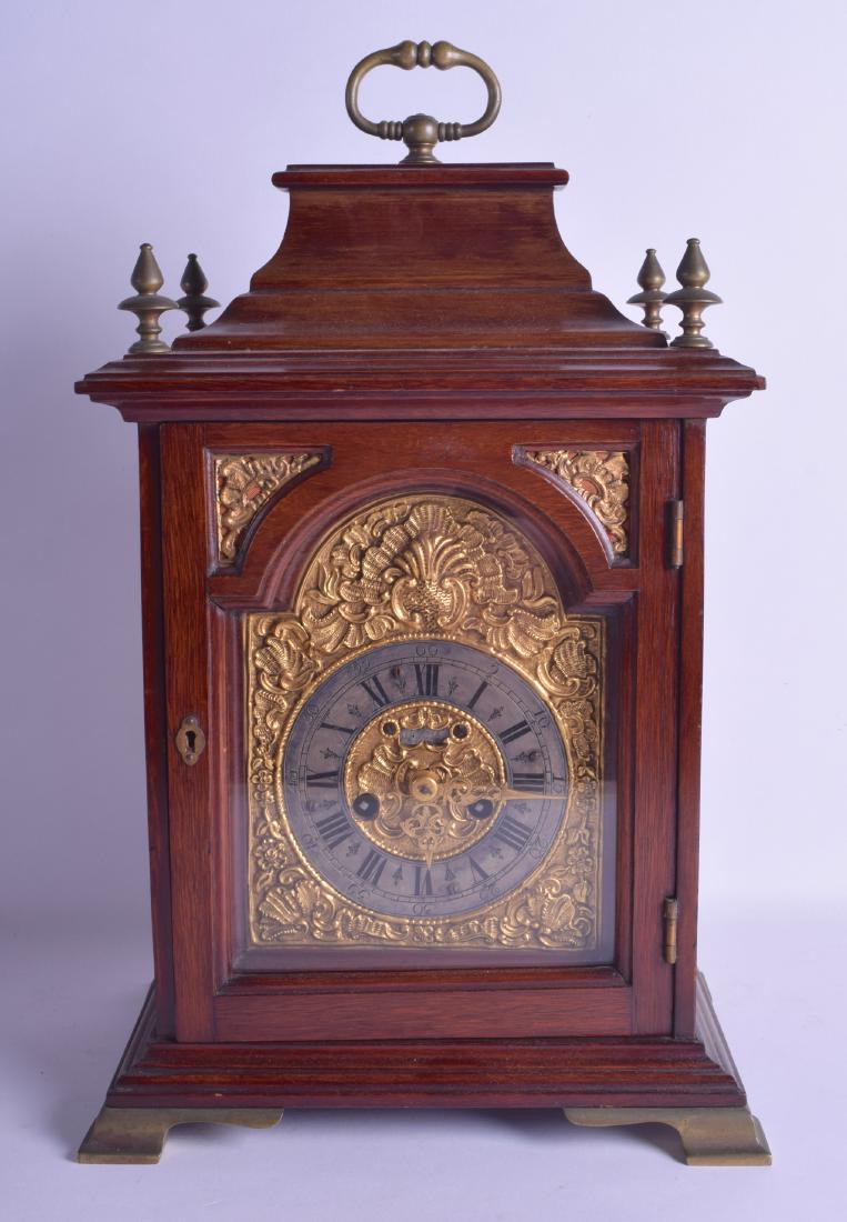 A LATE 19TH CENTURY ENGLISH WESTMINSTER CHIMING BRACKET (1 of 2)