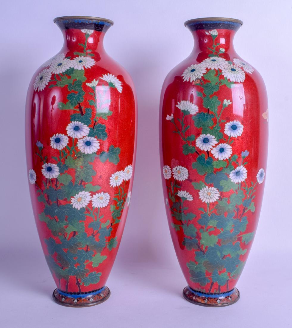 A LARGE PAIR OF LATE 19TH CENTURY JAPANESE MEIJI PERIOD (1 of 3)