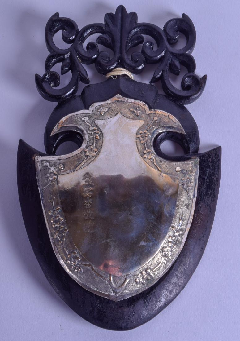 A 19TH CENTURY CHINESE EXPORT SILVER MOUNTED WOODEN (1 of 3)