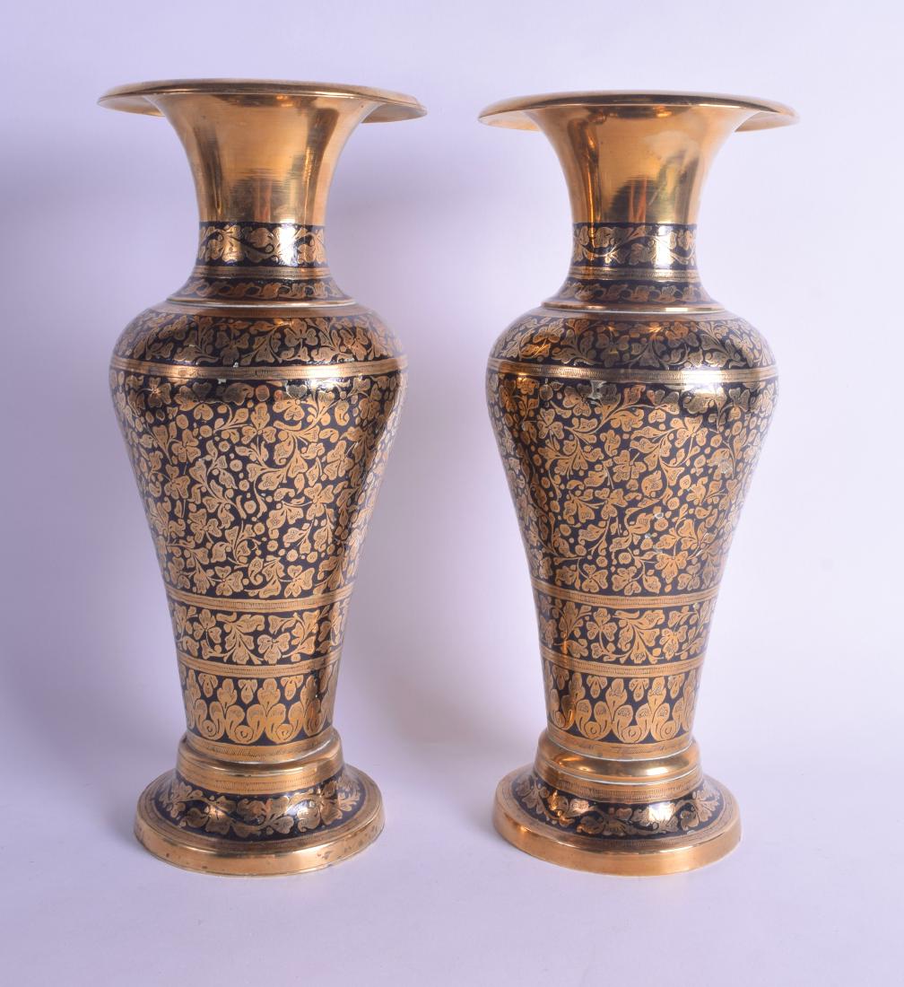A LARGE PAIR OF EARLY 20TH CENTURY INDIAN ENAMLLED (1 of 4)
