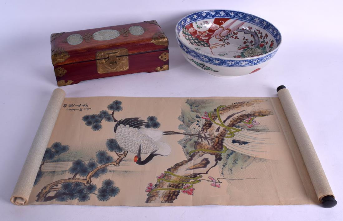 AN EARLY 19TH CENTURY JAPANESE EDO PERIOD IMARI BOWL (1 of 7)