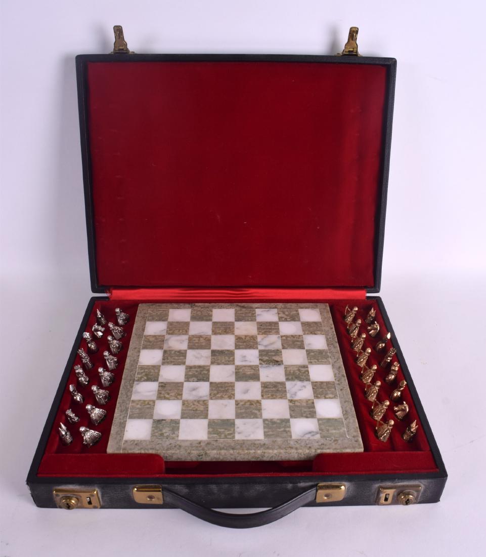 A RARE 1970S 9CT GOLD FAIRYTALE NOVELTY CHESS SET with