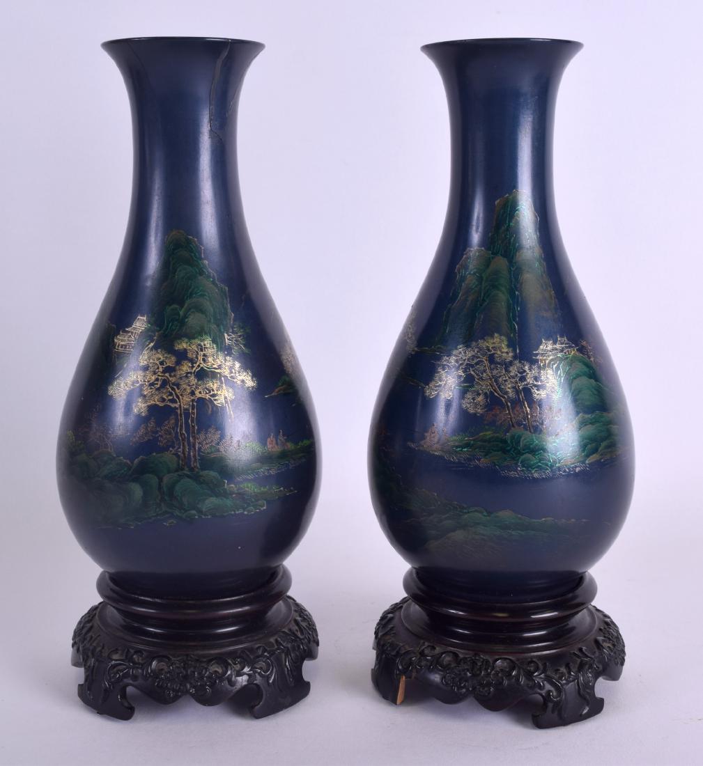 A PAIR OF EARLY 20TH CENTURY CHINESE LACQUERED VASES (1 of 4)