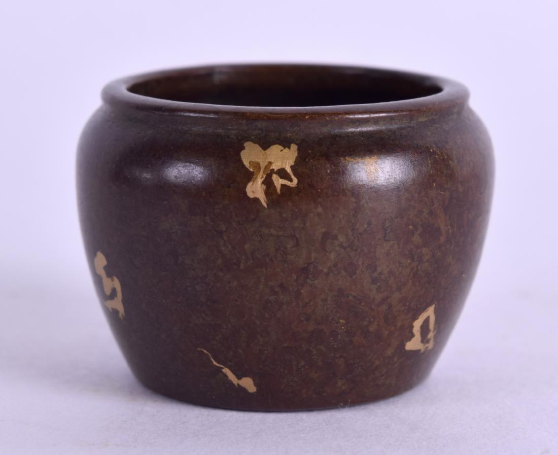 A SMALL CHINESE GOLD SPLASH BRONZE CENSER. 3.5 cm (1 of 4)