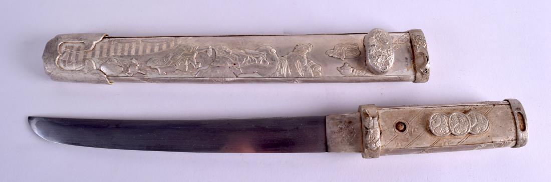 A JAPANESE SILVERED LONG DAGGER 20th Century, decorated (1 of 4)