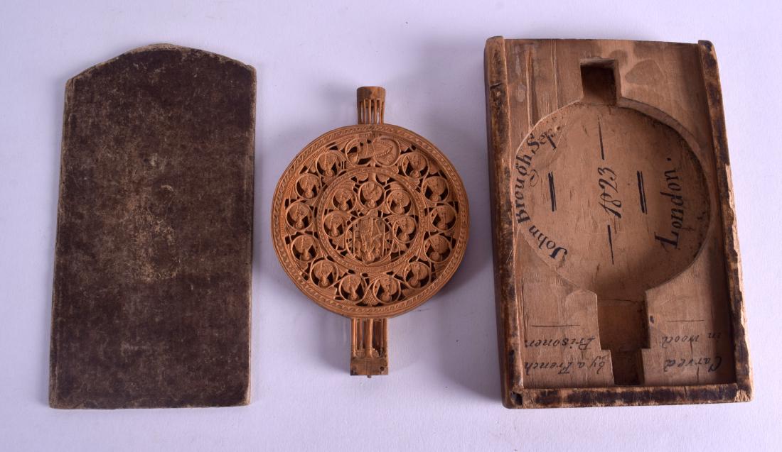 A 19TH CENTURY GREEK ORTHODOX CARVED BOXWOOD PANAGIA (1 of 2)