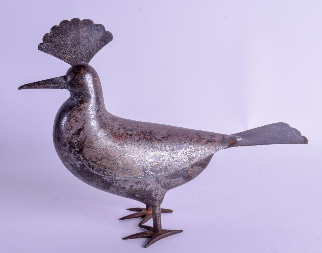 AN 18TH/19TH CENTURY MIDDLE EASTERN INDO PERSIAN FIGURE: AN 18TH/19TH CENTURY MIDDLE EASTERN INDO PERSIAN FIGURE OF A BIRD with gilt highlights. 25 cm x 21 cm.