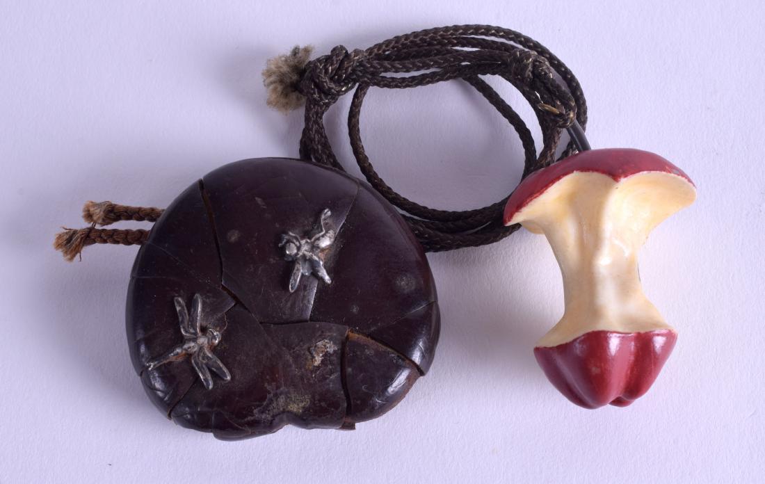 AN EARLY 19TH CENTURY JAPANESE EDO PERIOD NETSUKE: AN EARLY 19TH CENTURY JAPANESE EDO PERIOD NETSUKE overlaid with dragonflies, together with a Taisho period apple core necklace. Netsuke 5 cm x 5.25 cm, pendant 4 cm x 2.5 cm.