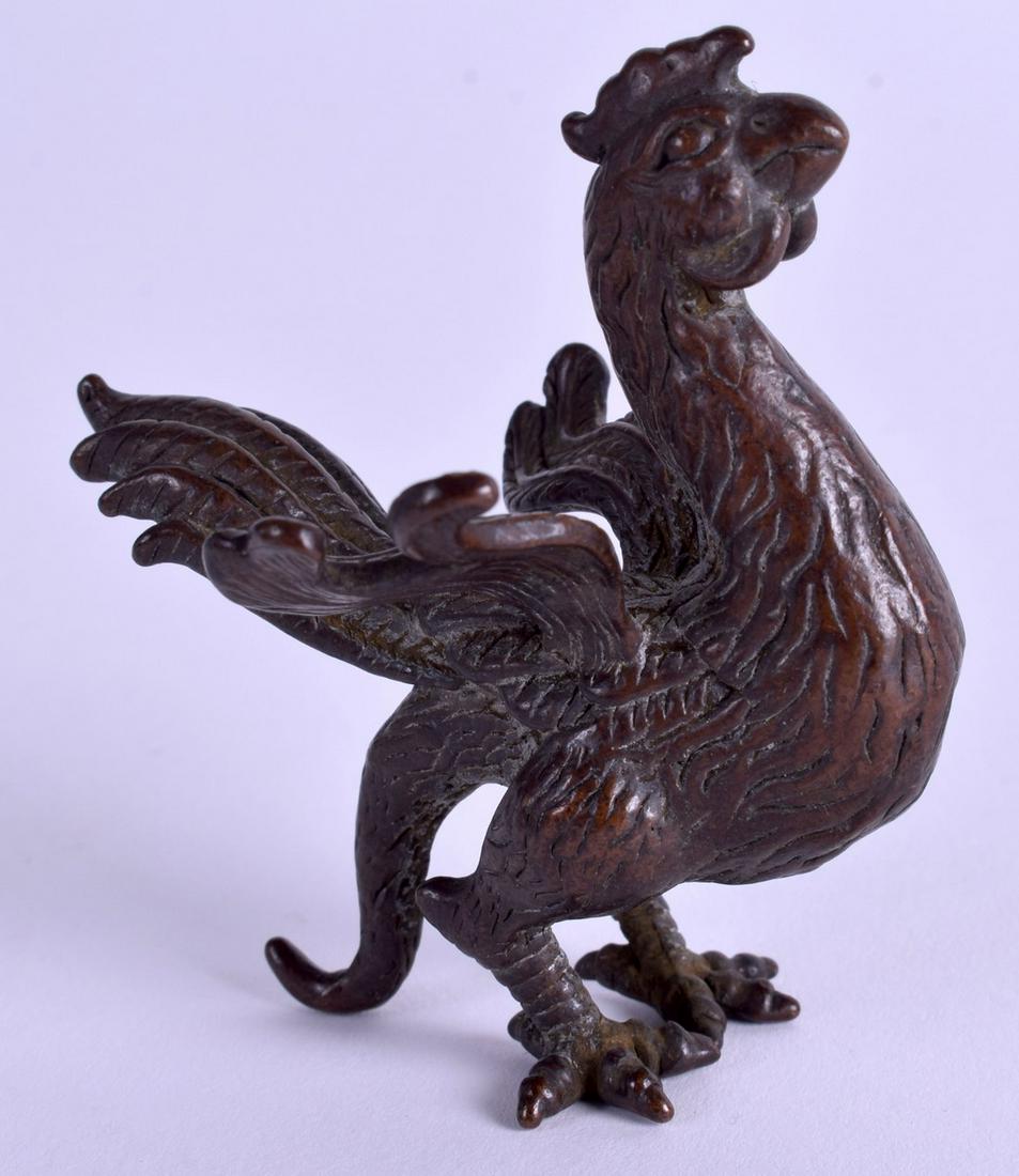 A JAPANESE BRONZE BIRD. 6.5 cm high. (1 of 3)