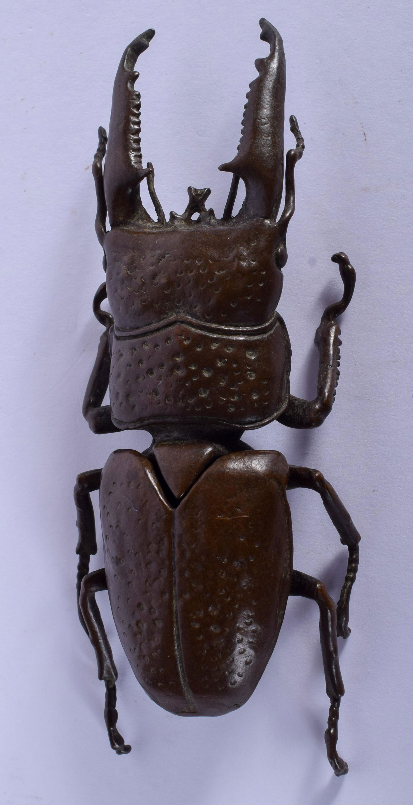 A LARGE JAPANESE BRONZE BEETLE BOX AND COVER. 13 cm x 4 (1 of 3)