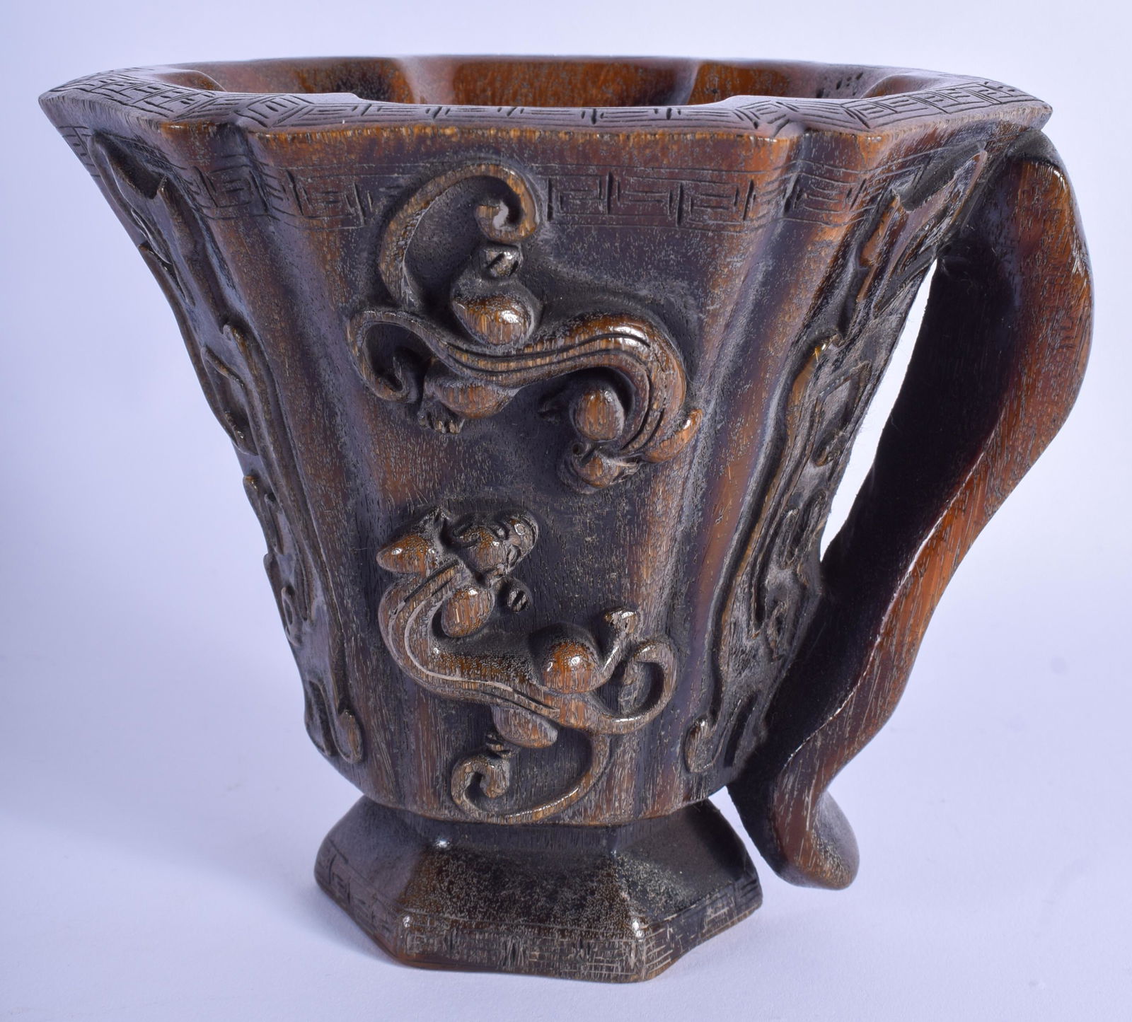 A LARGE CHINESE CARVED BUFFALO HORN LIBATION CUP. 12 cm (1 of 4)