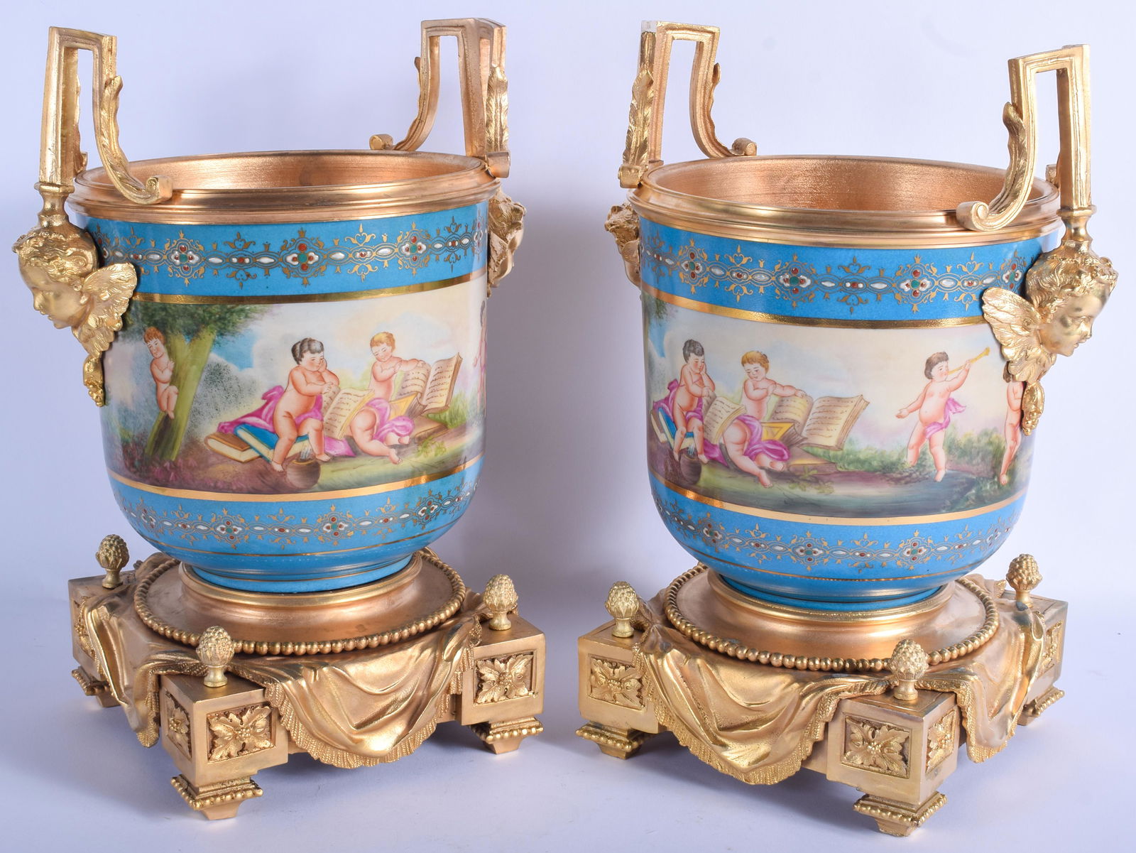 A LARGE PAIR OF CONTINENTAL TWIN HANDLED PORCELAIN (1 of 2)