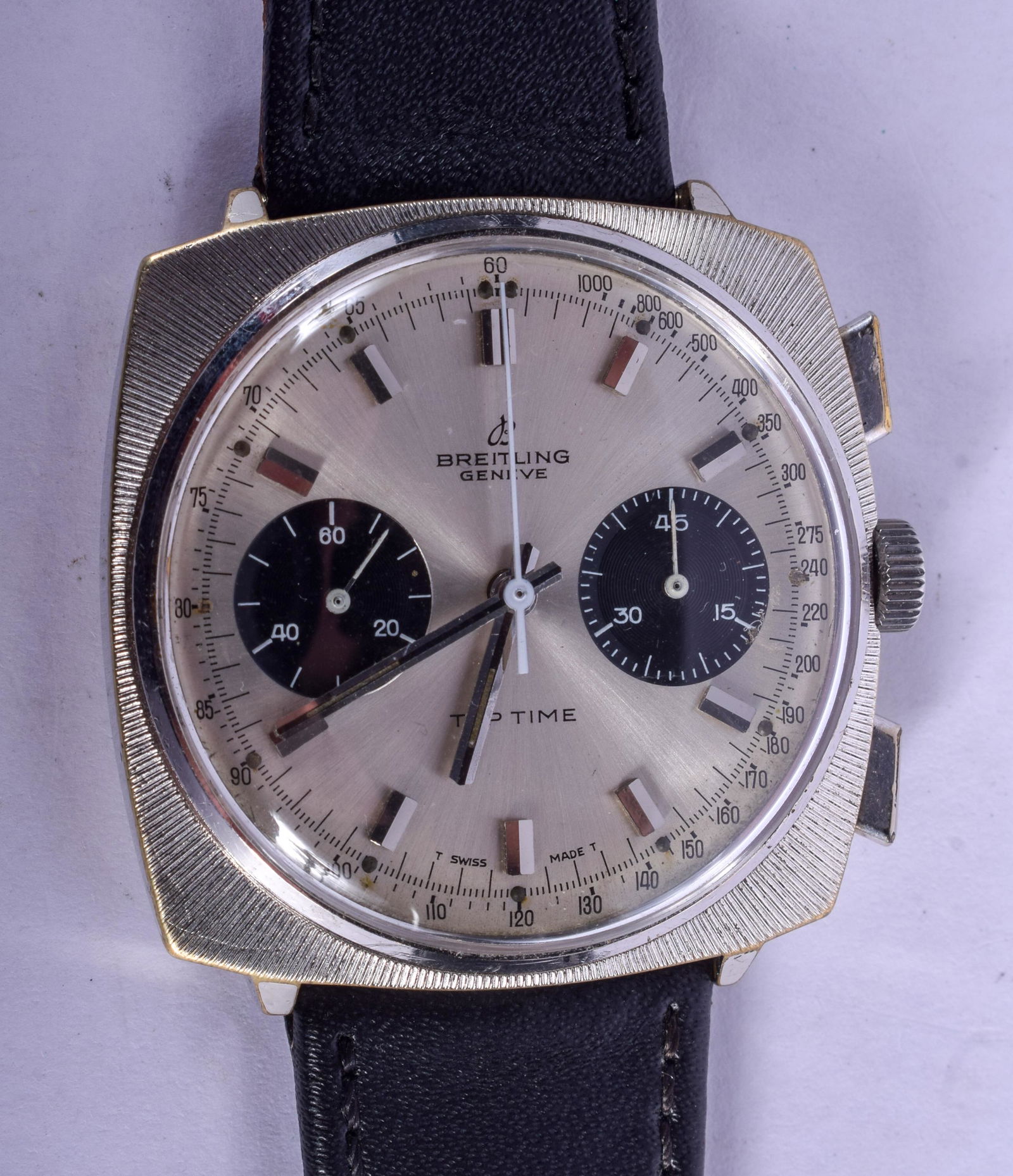 A STYLISH BREITLING TOP TIME TRIPLE DIAL WRISTWATCH. (1 of 4)