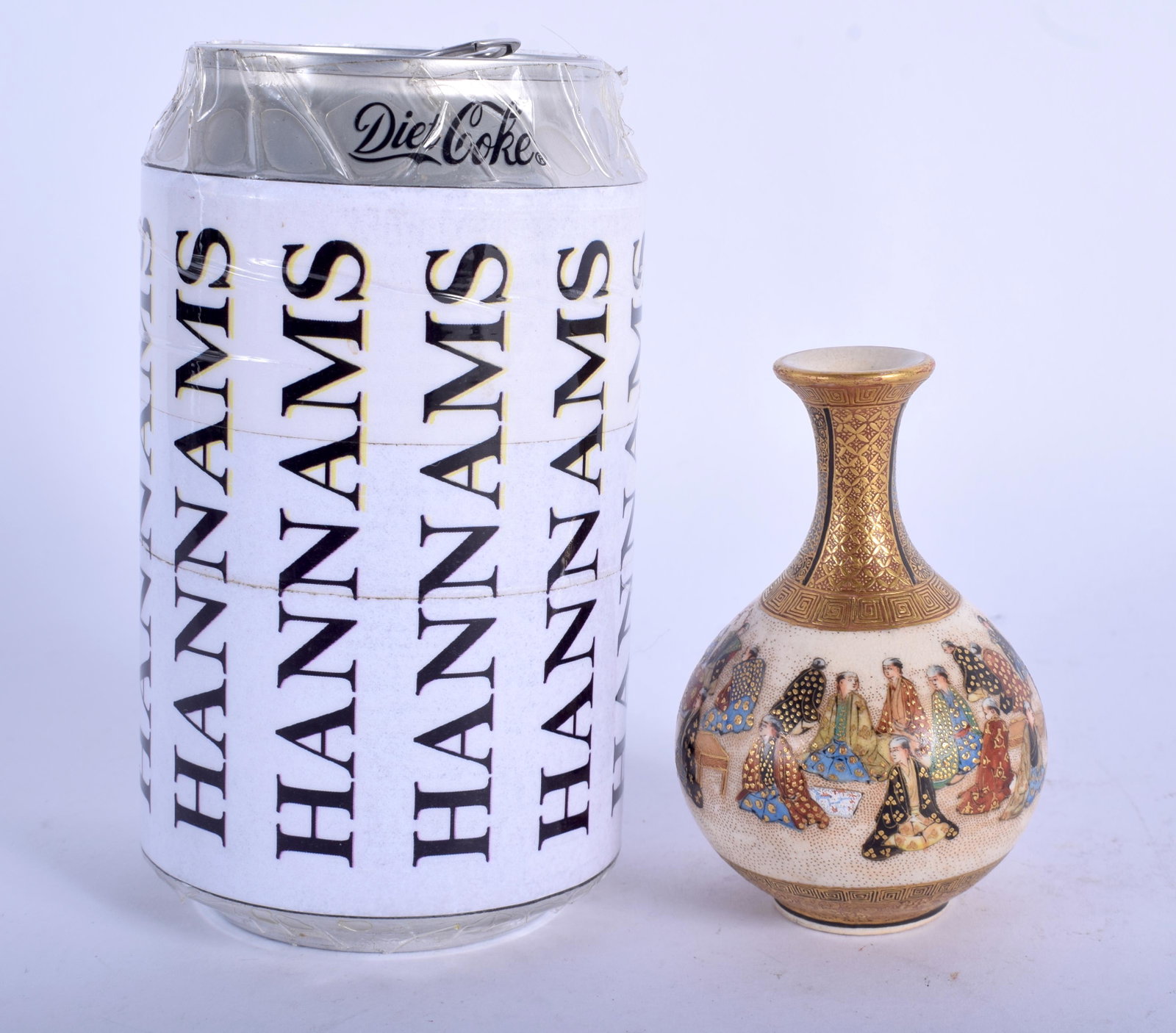 A MINIATURE 19TH CENTURY JAPANESE MEIJI PERIOD SATSUMA: A MINIATURE 19TH CENTURY JAPANESE MEIJI PERIOD SATSUMA VASE painted with figures. 8.5 cm high.