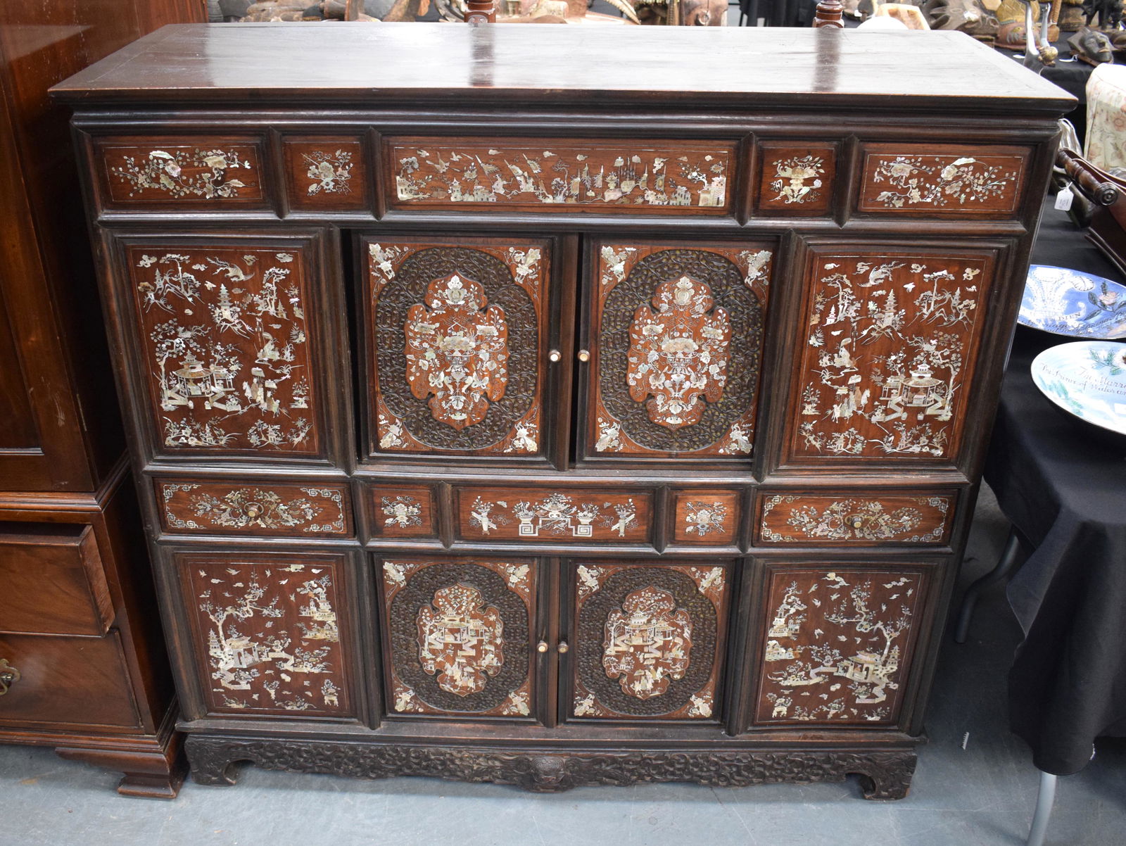 A GOOD 19TH CENTURY CHINESE HARDWOOD MOTHER OF PEARL (1 of 6)