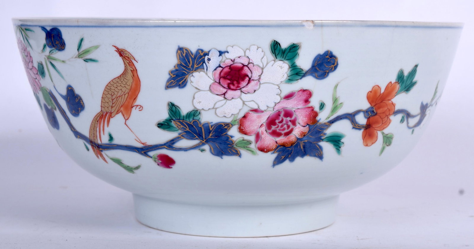 A LARGE 18TH CENTURY CHINESE EXPORT BOWL Qianlong, (1 of 2)