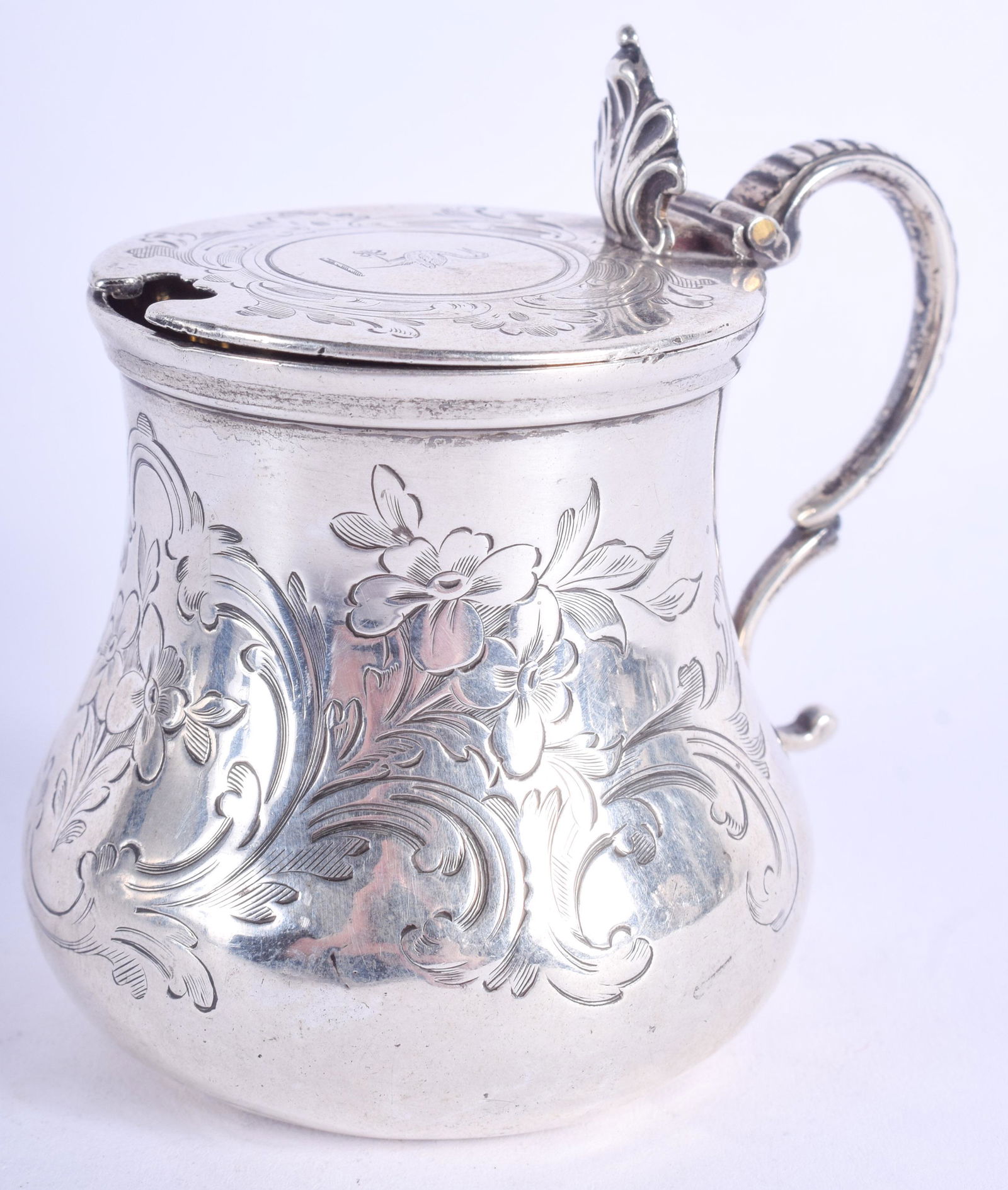 A VICTORIAN SILVER MUSTARD POT. London 1852. 3.2 oz. 9 (1 of 3)