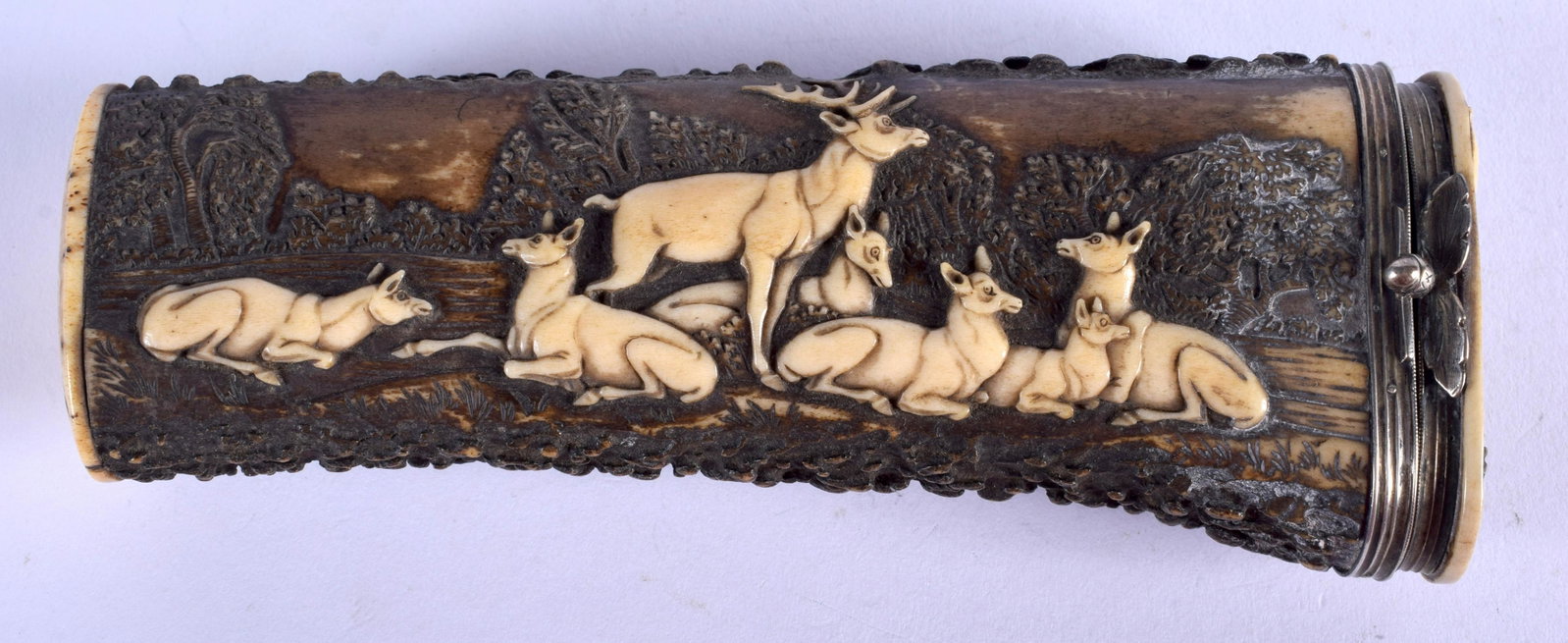 A 19TH CENTURY BAVARIAN BLACK FOREST CARVED STAG ANTLER: A 19TH CENTURY BAVARIAN BLACK FOREST CARVED STAG ANTLER AND BONE BOX decorated with deer within landscape. 15 cm x 5 cm.