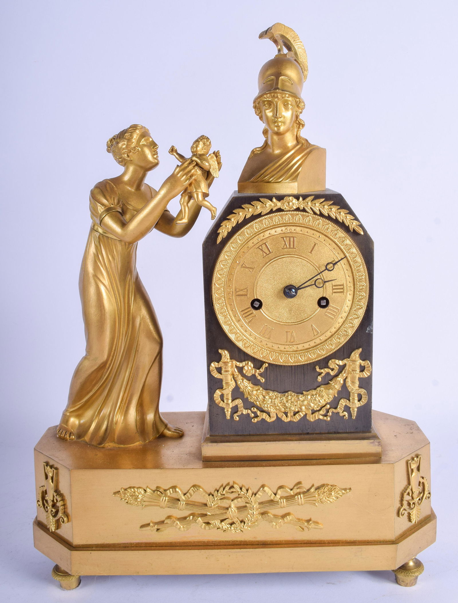 AN EARLY 19TH CENTURY FRENCH EMPIRE ORMOLU MANTEL CLOCK (1 of 3)