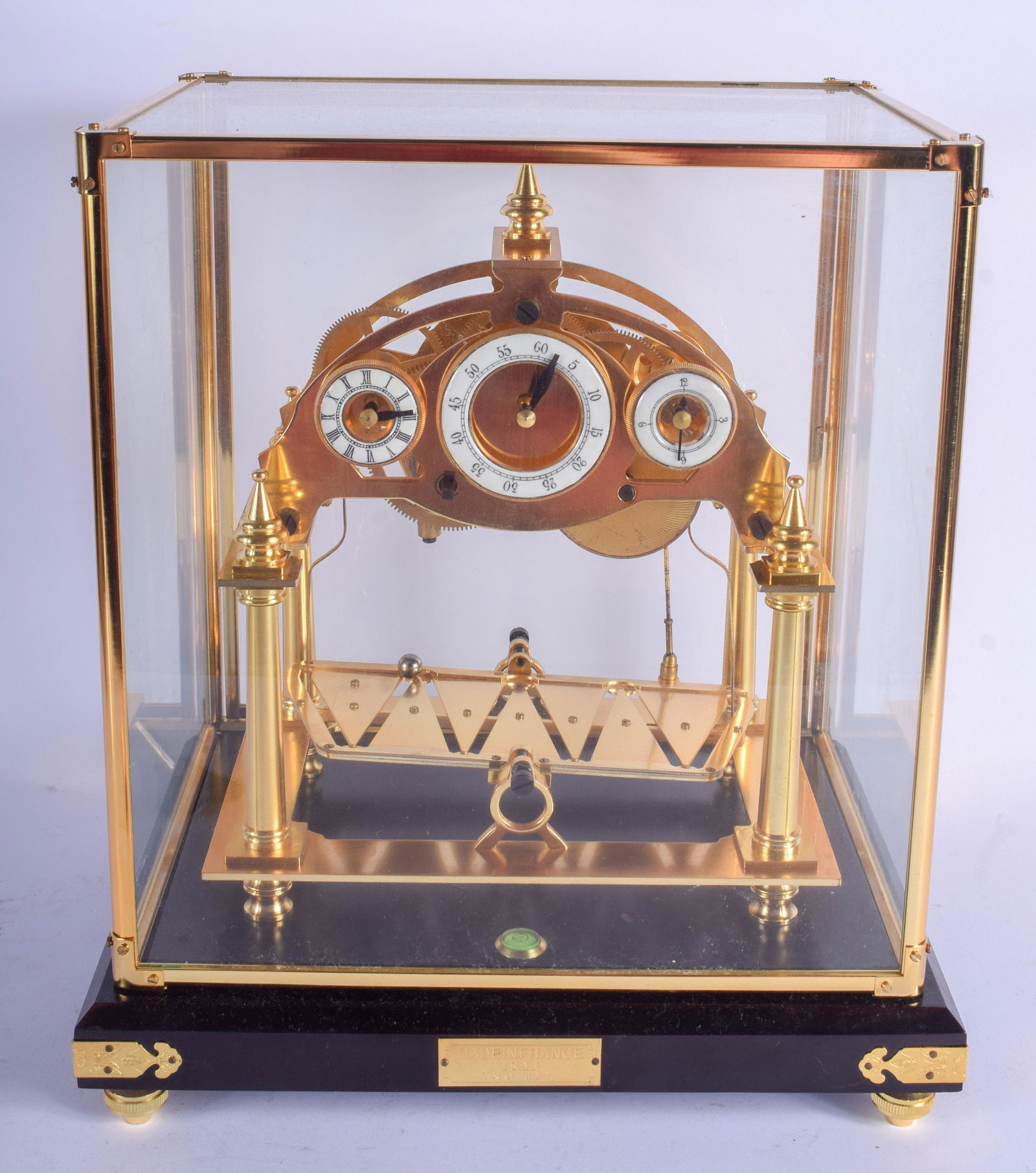 A CONTEMPORARY BRASS SKELETON CLOCK. Clock 30 cm x 20 (1 of 5)