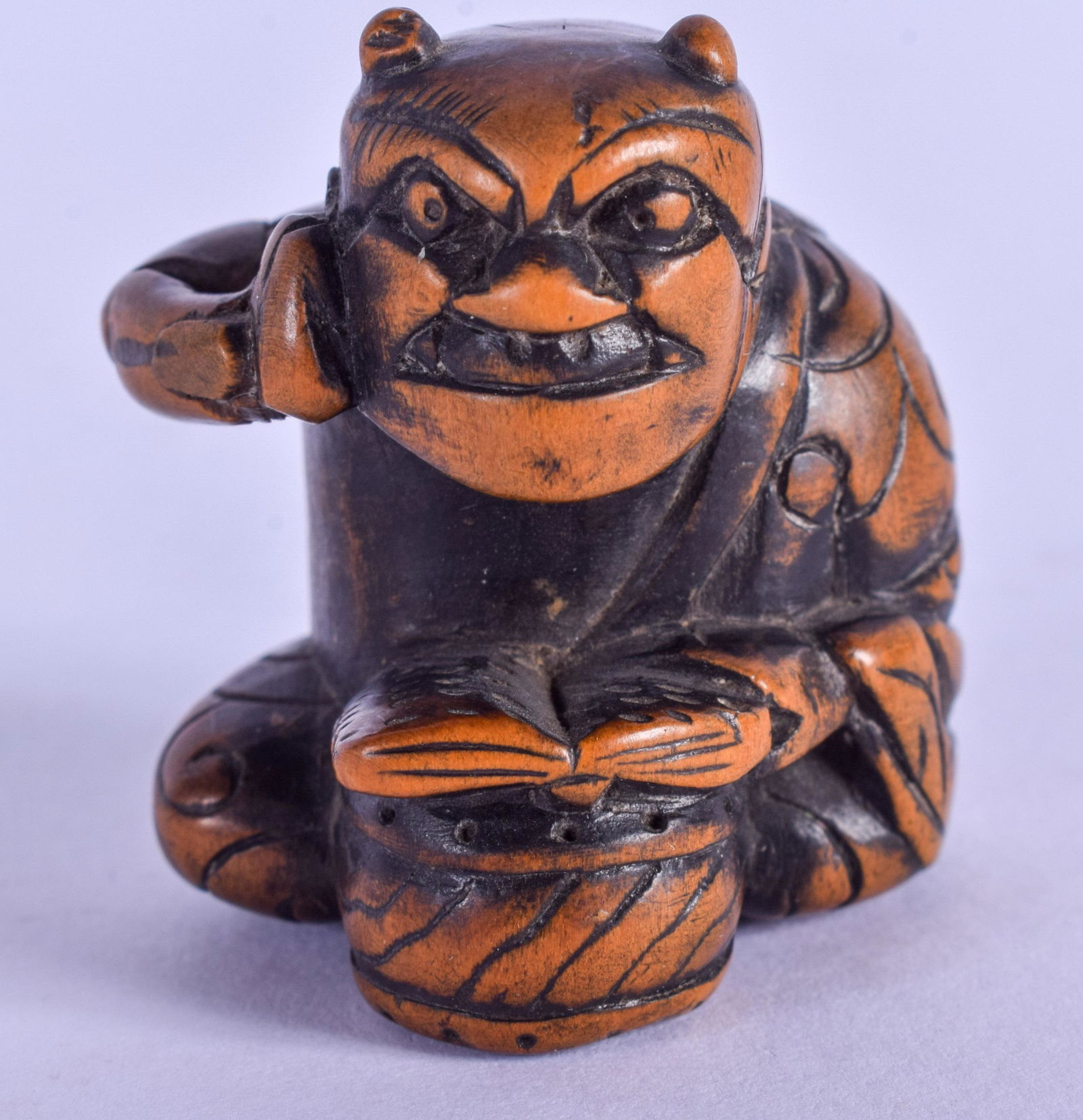 A 19TH CENTURY JAPANESE MEIJI PERIOD CARVED BOXWOOD (1 of 3)