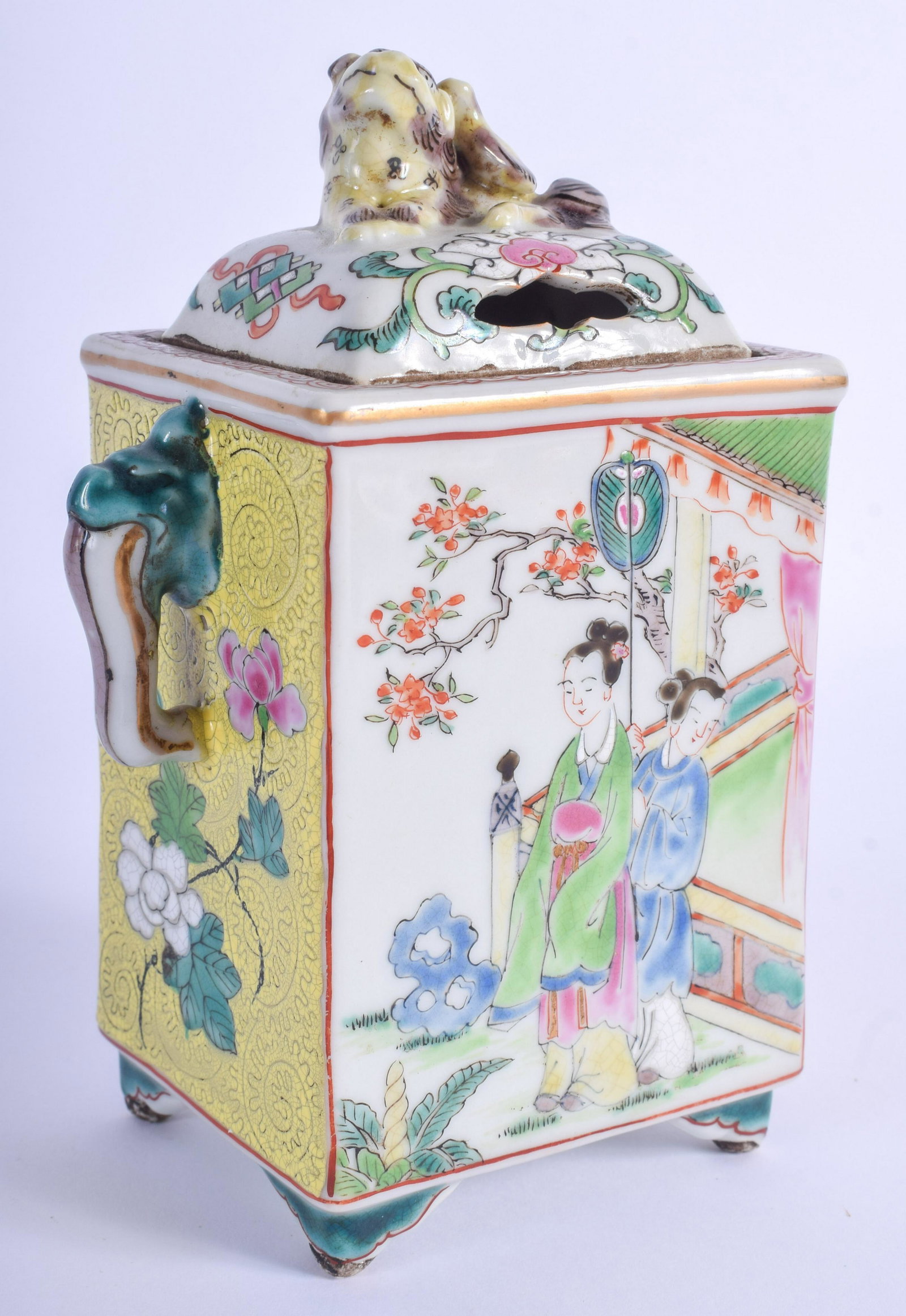 A 19TH CENTURY JAPANESE MEIJI PERIOD AO KUTANI: A 19TH CENTURY JAPANESE MEIJI PERIOD AO KUTANI PORCELAIN CENSER AND COVER painted with figures. 15 cm high.