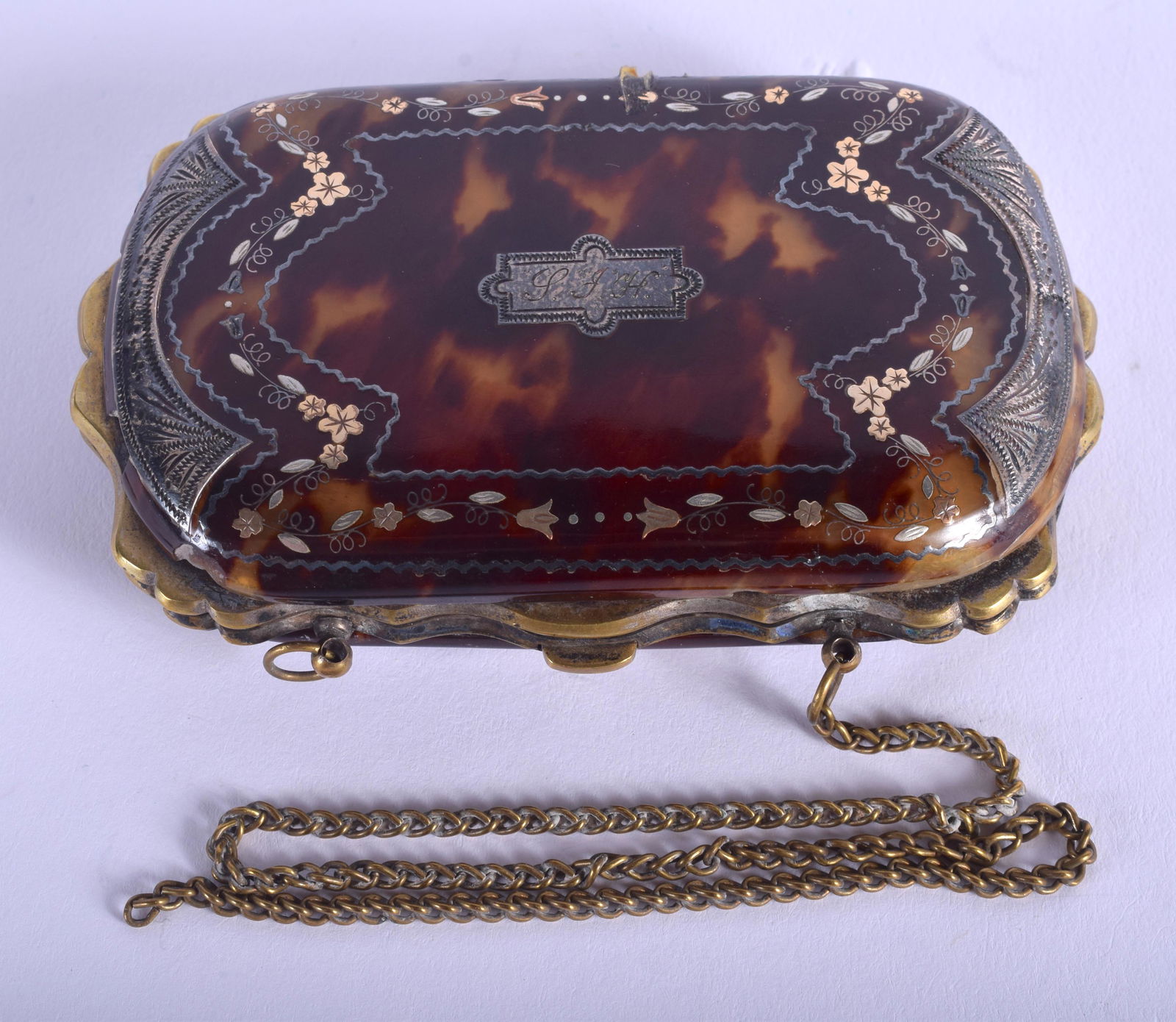 A VICTORIAN Shell PURSE. 9 cm x 5 cm. (1 of 3)
